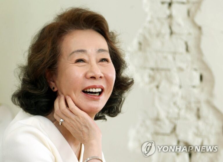 [기획]”윤여정이 하면,나도 한다!” 윤여정 열풍에 할머니 힘난다!