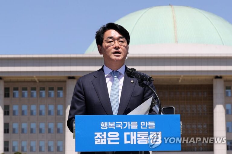 막 오른 與 대선 레이스,이재명 독주냐 박용진 반전이냐