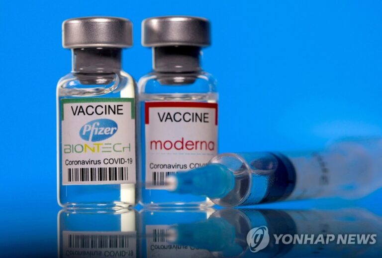 FDA, 화이자·모더나 백신 부스터샷 모든 성인으로 확대(종합)