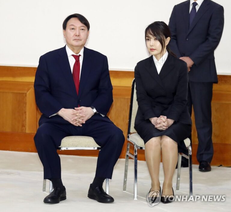 김건희, 허위경력 의혹에 “돋보이려 욕심…그것도 죄라면 죄” 김건희, 허위경력 의혹에 “돋보이려 욕심…그것도 죄라면 죄”
