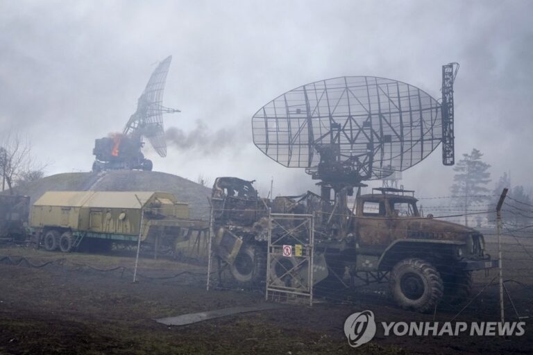 한국 정부 “러시아의 우크라 침공 강력히 규탄…제재 적극 동참”