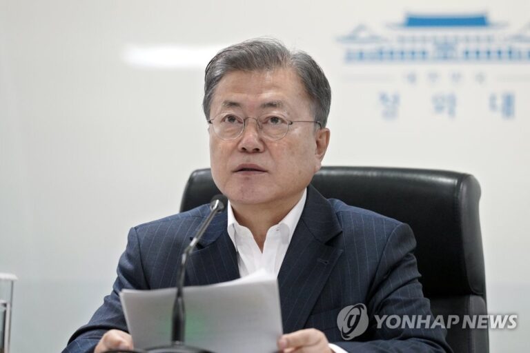 [속보] 문대통령 “원전이 향후 60년 주력 전원…충분히 활용”