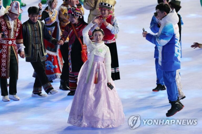 중국, ‘한복은 명백한 한국 고유문화’ 외교 경로로 해명