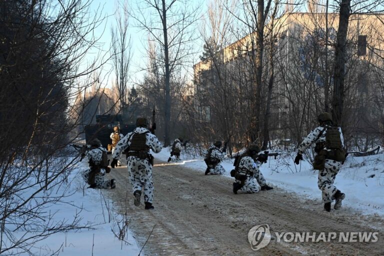 [우크라 침공] 체르노빌 원전 인근서도 전투…”가장 위험한 순간”
