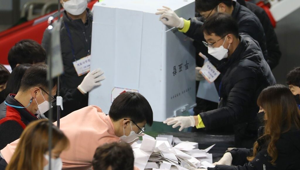 '계속되는 대선 개표'(대구=연합뉴스)