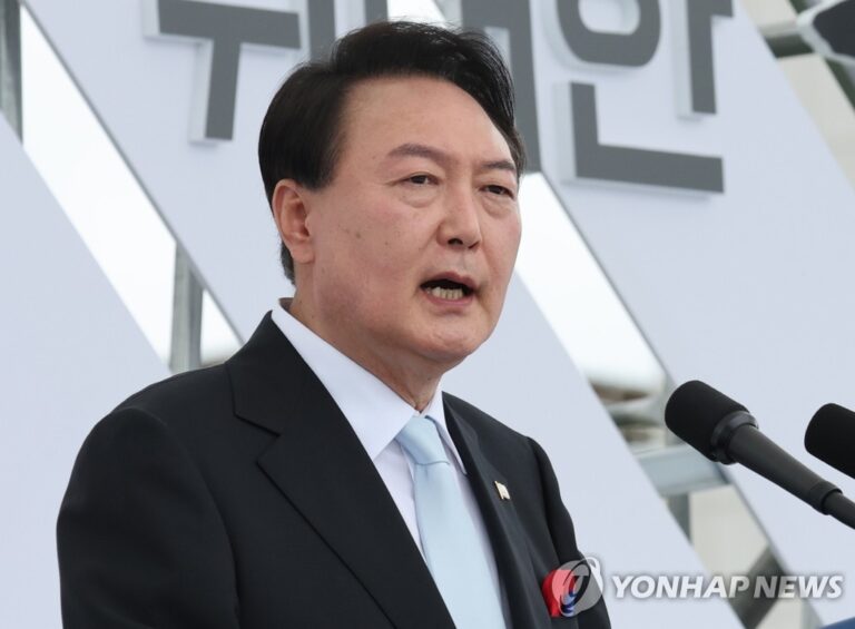 尹대통령 광복절 경축사는? 상반된 여야 해석 尹대통령 광복절 경축사는? 상반된 여야 해석