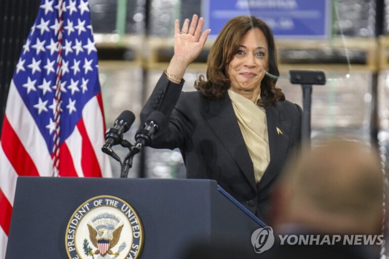 해리스 부통령 달톤 한화 큐셀 방문에, 도시 ‘들썩’ 해리스 부통령 달톤 한화 큐셀 방문에, 도시 ‘들썩’