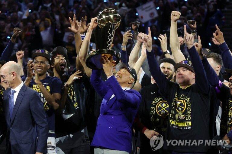 NBA 덴버, 창단 56년 만에 첫 챔피언 등극 NBA 덴버, 창단 56년 만에 첫 챔피언 등극