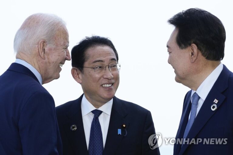 “한미일 정상, 8월말 워싱턴서 회담 조율중” “한미일 정상, 8월말 워싱턴서 회담 조율중”