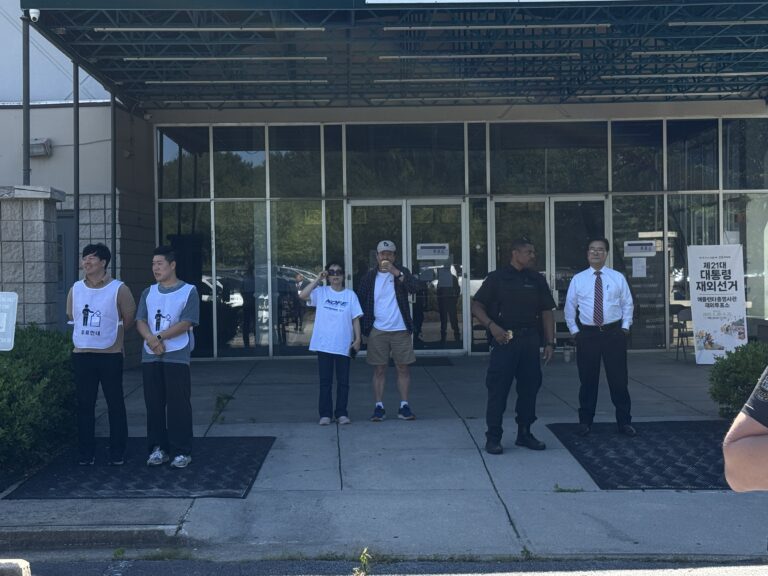 미국 경찰, 한국 대통령 투표 막았다. 그 이유가…