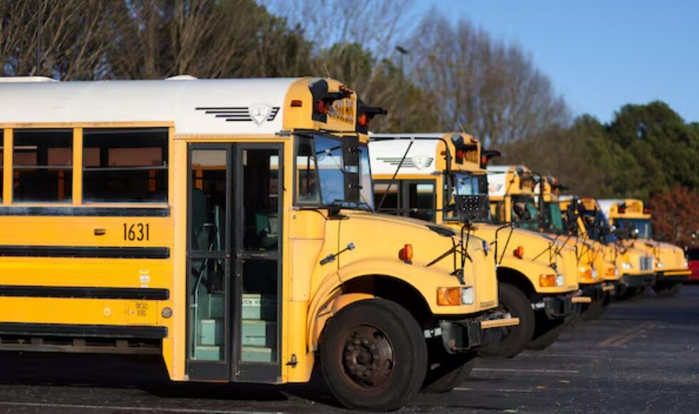 공립학교 스쿨 버스